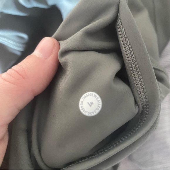 Lululemon leggings bundle - Picture 6 of 7